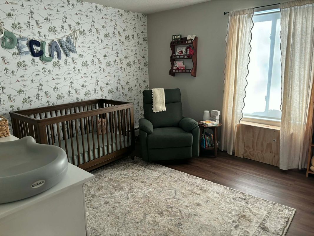 Building Photo - 861 Main St