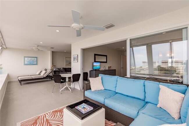 Building Photo - 1200 E Peppertree Ln