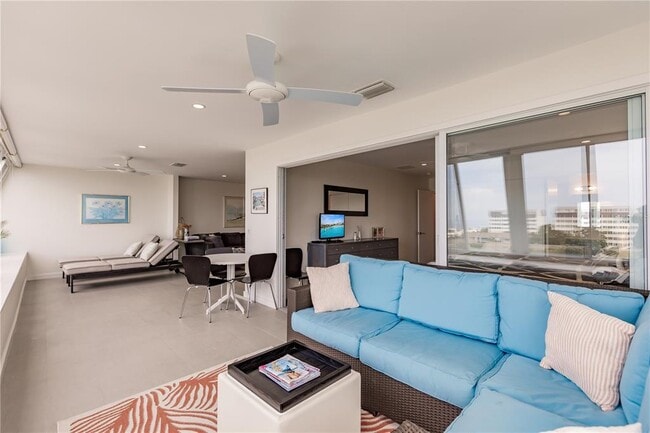 Building Photo - 1255 E Peppertree Dr