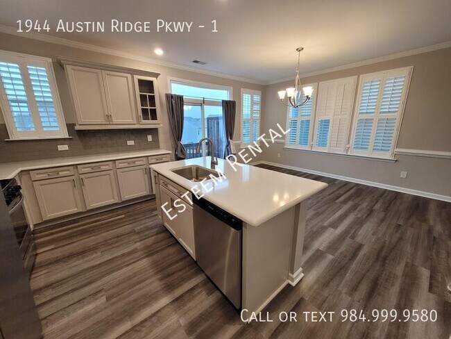 Building Photo - 1944 Austin Ridge Pkwy