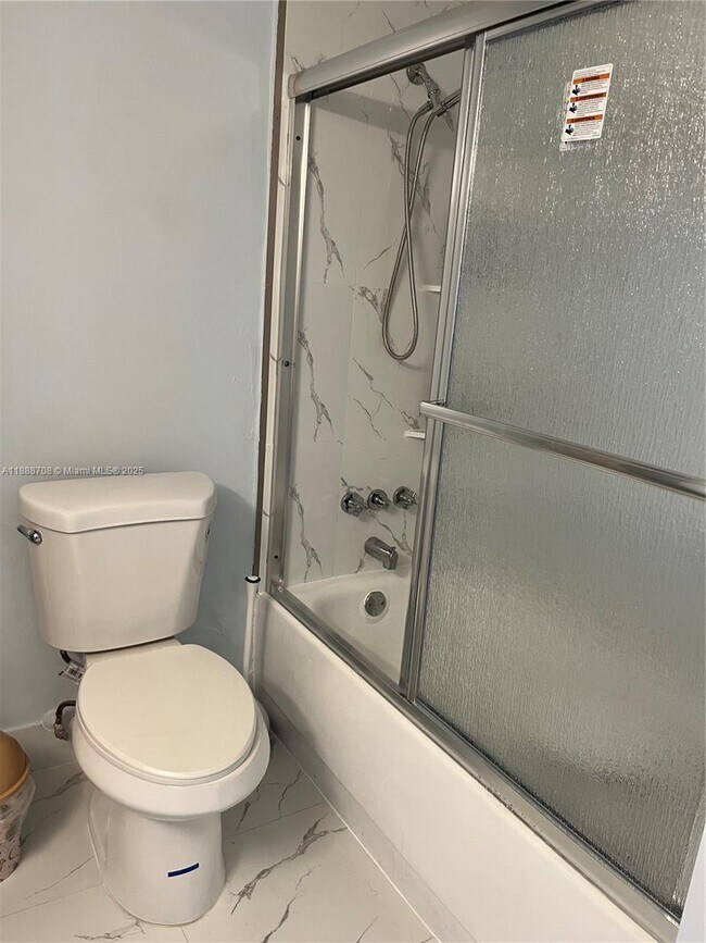 Building Photo - 111 Golden Isles Dr