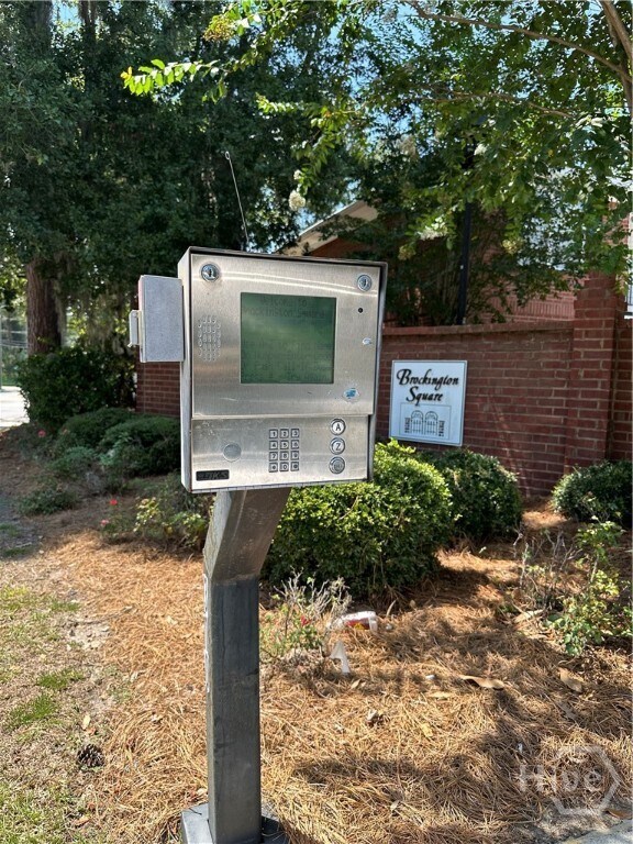 Building Photo - 310 Tibet Ave