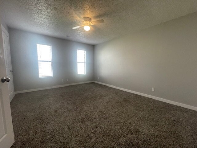 Building Photo - "Spacious 3-Bed, 2-Bath Duplex Retreat in ...