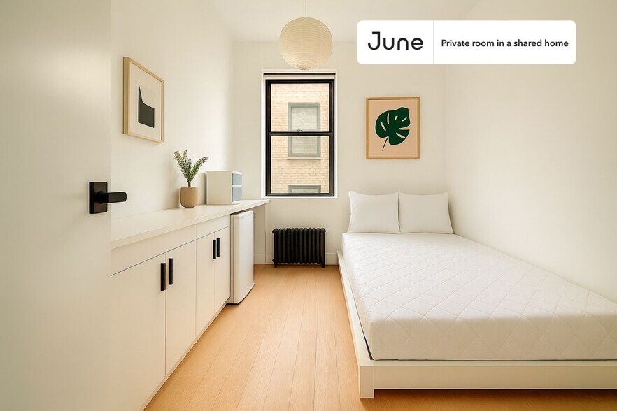 Primary Photo - Room in Shared 3 bed/3 bath home