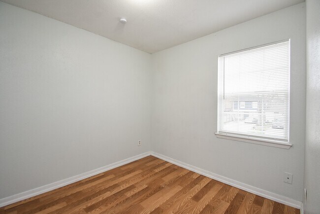 Building Photo - 5154 Markwood Ln