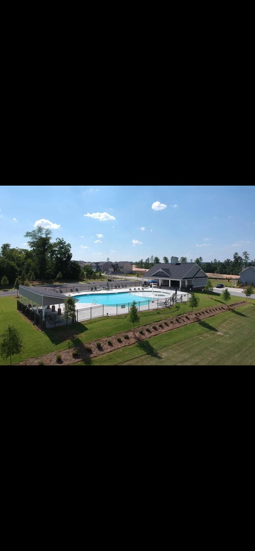 Building Photo - Cozy 4bedroom Home