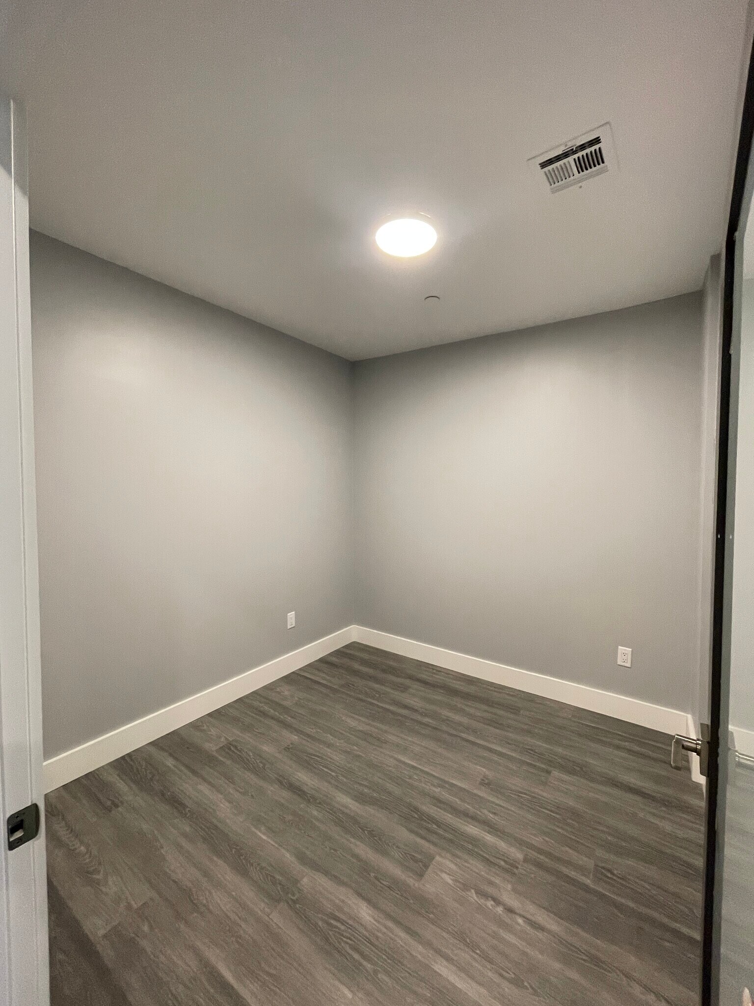 Building Photo - 367 Western Ave