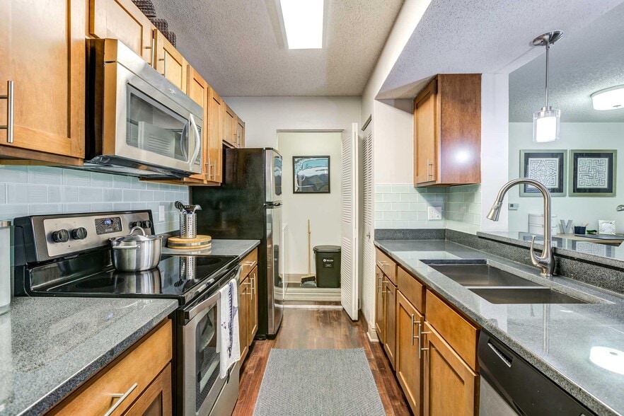 Building Photo - Audubon Village