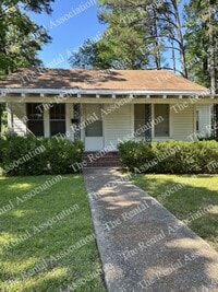 Building Photo - 309 E Texas Ave