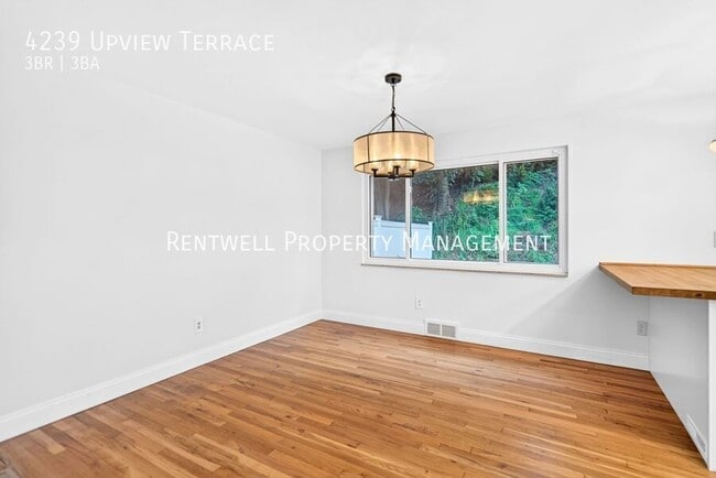 Building Photo - 4239 Upview Ter