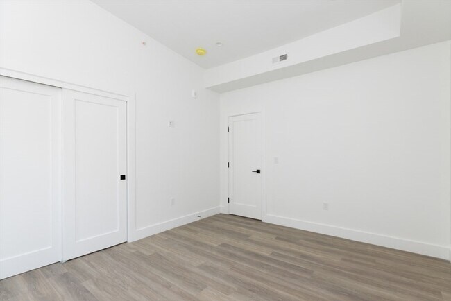 Building Photo - 630 Dorchester Ave