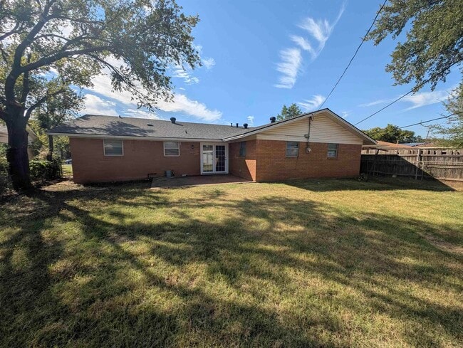 Building Photo - 3907 Peggy Dr