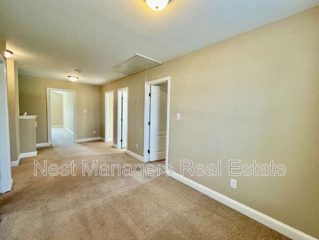 Building Photo - 2108 Ingate St