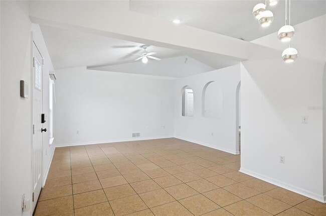 Building Photo - 38 Bud Field Dr