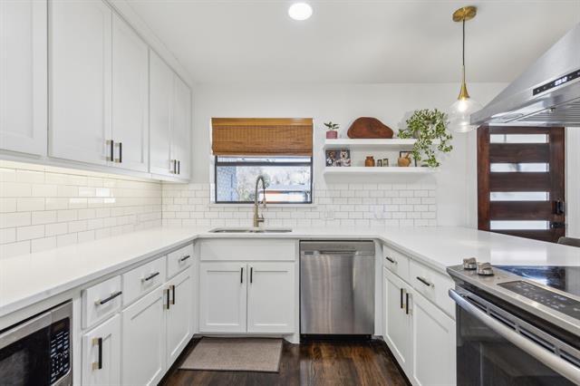 Building Photo - 2516 Highwood Dr