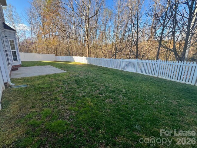 Building Photo - 127 Tilton Dr