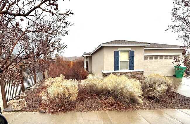 Building Photo - 3 bedroom, 2 bathroom-Reno/Stead area