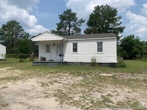 Building Photo - 1150 Parker Dr