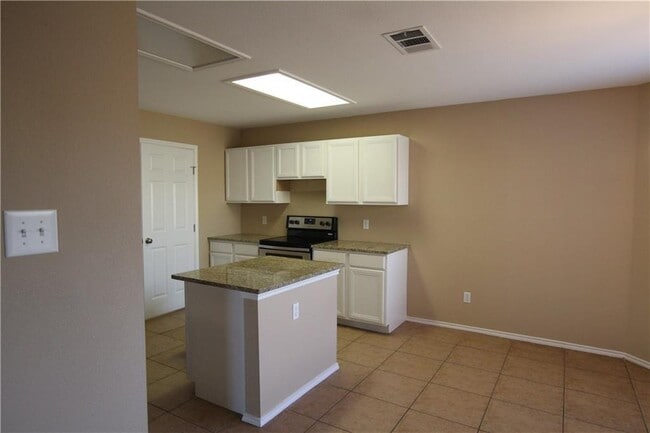 Building Photo - 207 Sunny Brook Dr