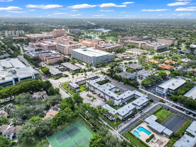 Building Photo - 8601 SW 94th St