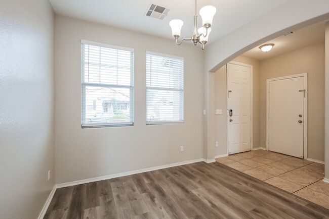 Building Photo - 6674 Brick House Ave