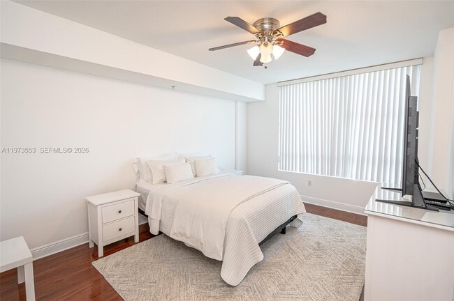 Building Photo - 2641 N Flamingo Rd