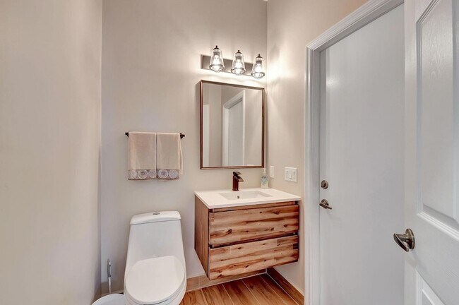 Building Photo - 11723 Water Bend Ct
