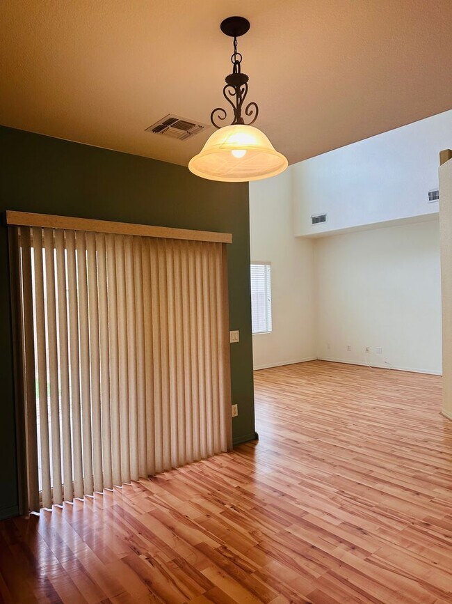 Building Photo - Rancho Sahuarita Home - Lovely 2 Bedroom Plus Den -AVAILABLE JAN 3rd!