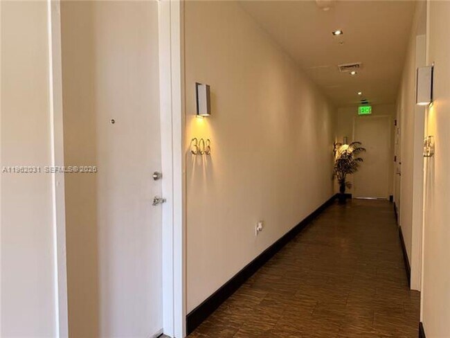 Building Photo - 6701 Biscayne Blvd