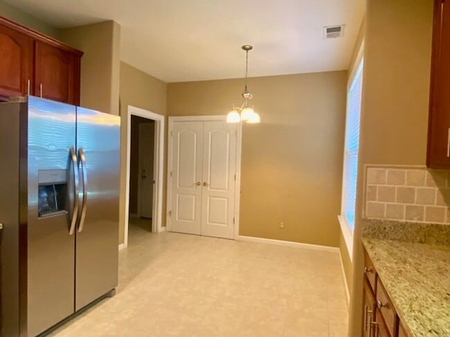 Building Photo - Single Family home in Lake Powell Forest! ...