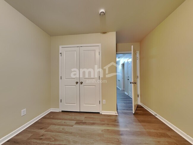 Building Photo - 42 Sand Valley Ct