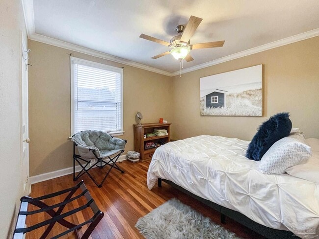 Building Photo - 1618 W Garden St