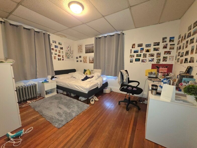 Building Photo - 27 Parker Hill Ave