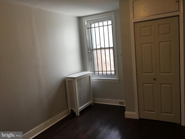 Building Photo - 2226 S Mildred St