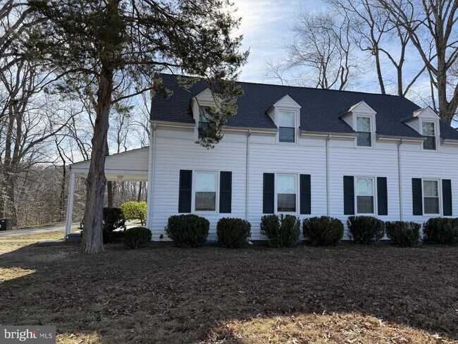 Building Photo - 12109 E Gate Ln