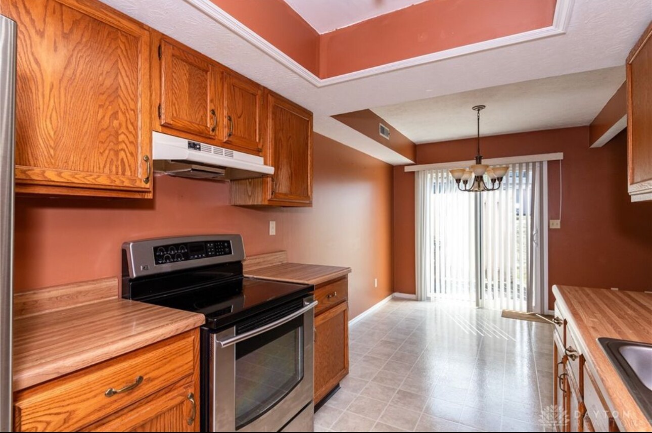 Building Photo - 2344 Fieldstone Cir