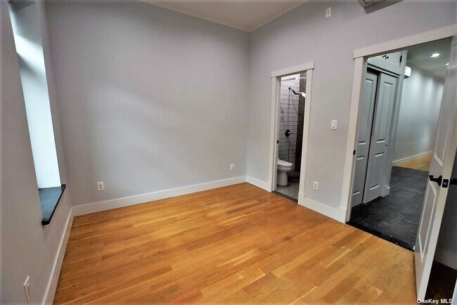 Building Photo - 48-54-54 46th St