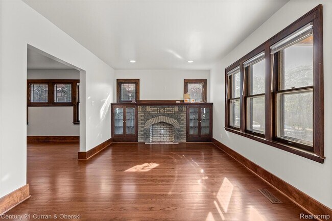 Building Photo - 8804 Mason Pl