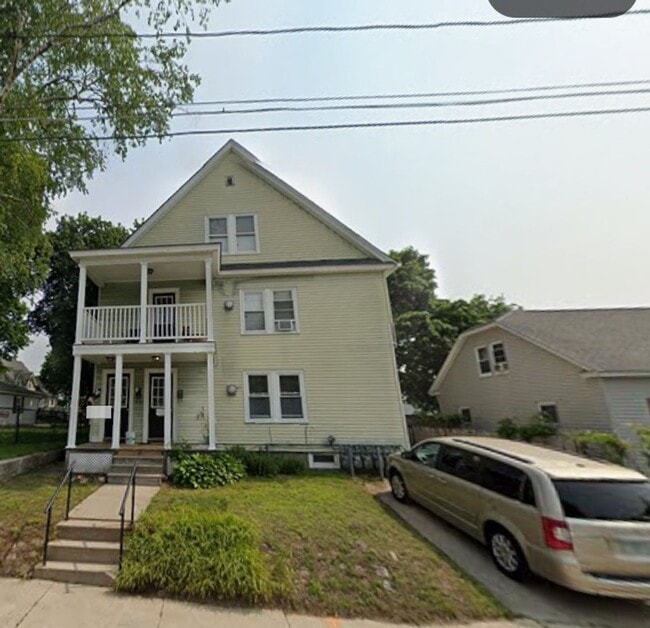 Building Photo - 16 Linwood St