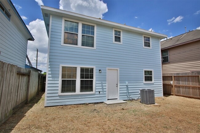 Building Photo - 9038 McGallion Rd