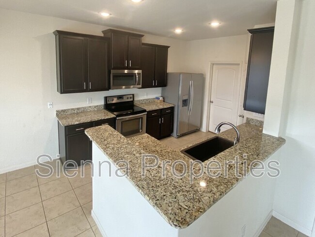 Building Photo - 6181 Daisy Way