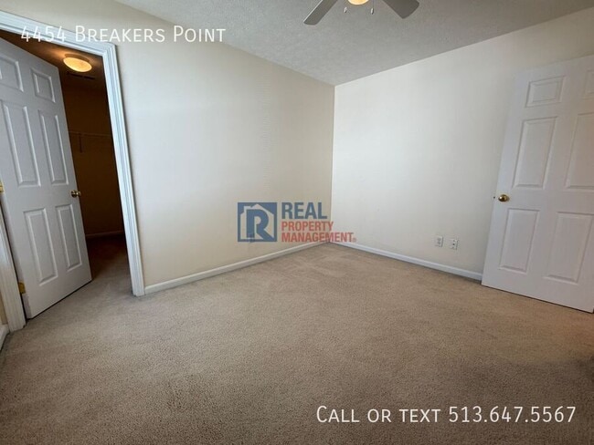 Building Photo - 4454 Breakers Point
