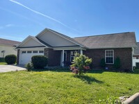 Building Photo - Location & Convenience!!!