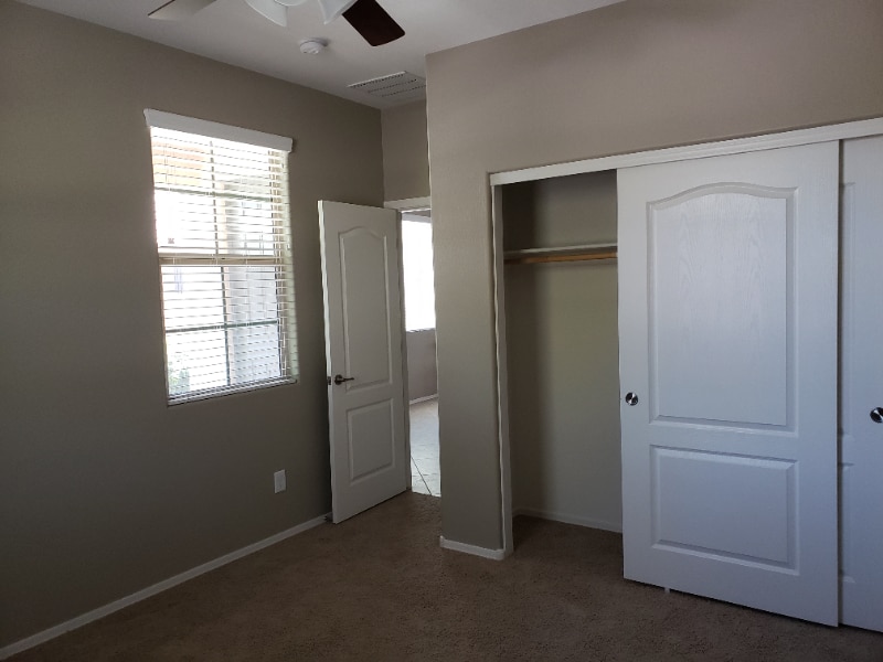 Building Photo - 1671 W Flamingo Dr