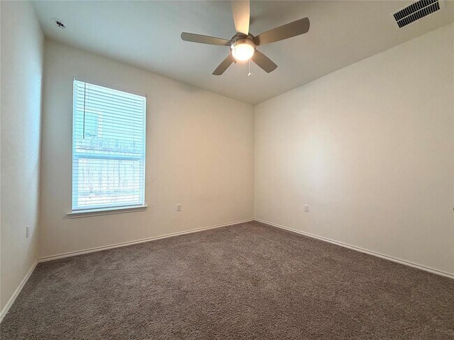 Building Photo - 12508 Karasu Dr
