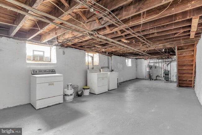 Building Photo - 4056 Ellendale Rd