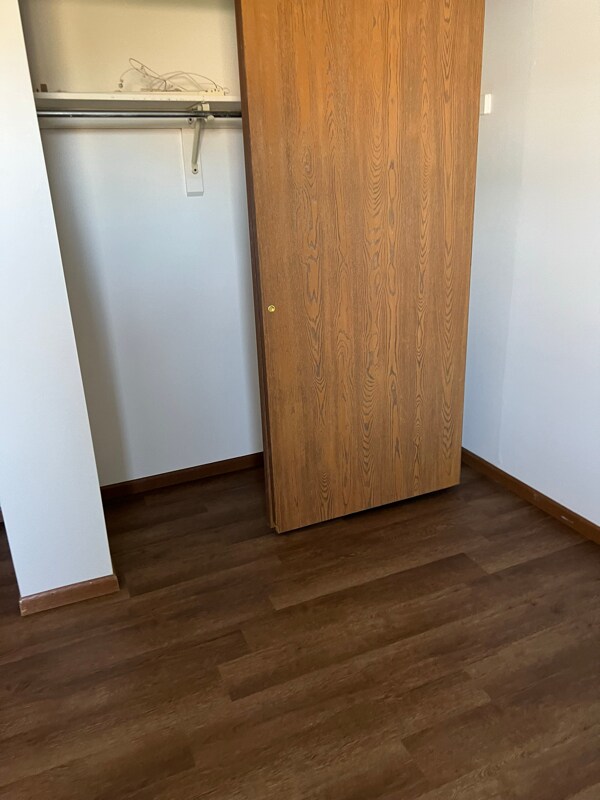 Building Photo - 7193 Feather Ct