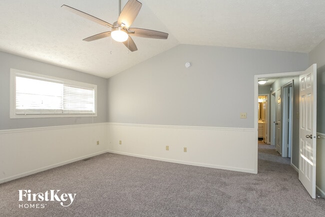 Building Photo - 6747 Wimbledon Dr