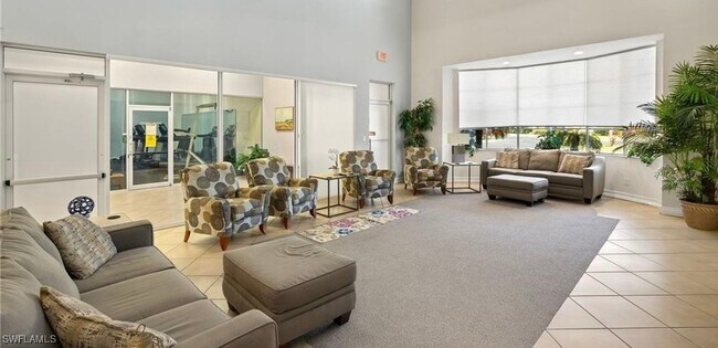Building Photo - 6490 Aragon Way