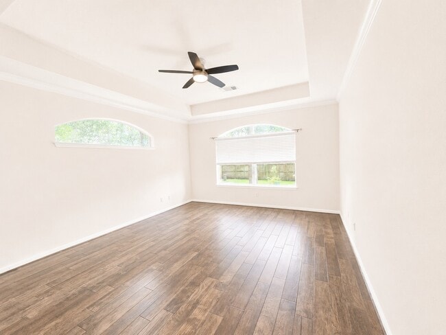 Building Photo - 98 W Knightsbridge Dr